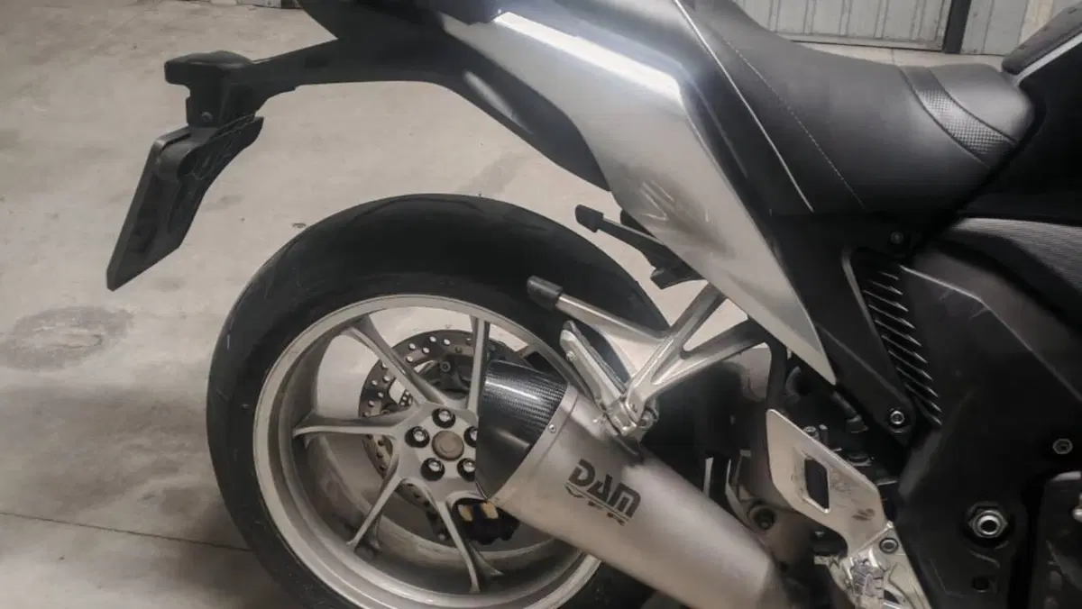 Honda VFR 1200 F ABS (2009 - 16)  (7)