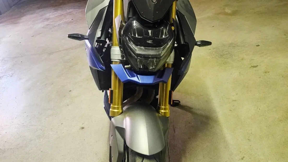 Bmw F 900 R (2021 - 24)  (3)