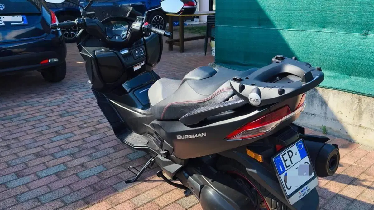 Suzuki Burgman AN 400 (2017 - 20)  (3)