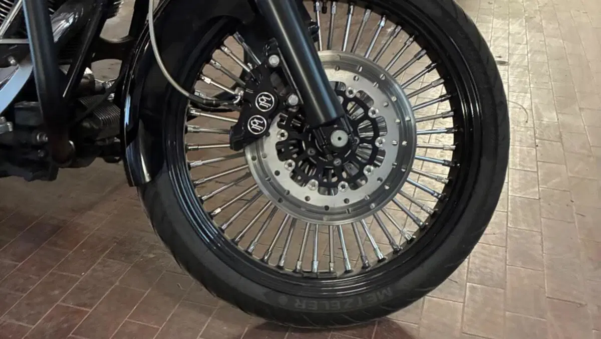 Harley-Davidson 1450 Road King (2002 - 04) - FLHRI  (8)