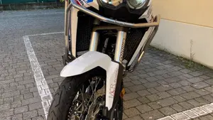 Honda Africa Twin CRF 1100L (2020 - 21)  (4)