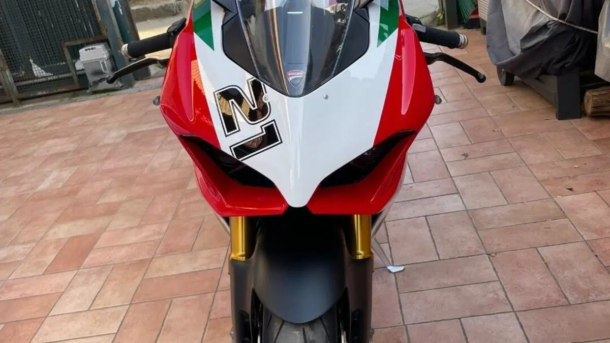 Ducati Panigale V2 Bayliss 1st Championship 20th Anniversary (2021 - 24) 