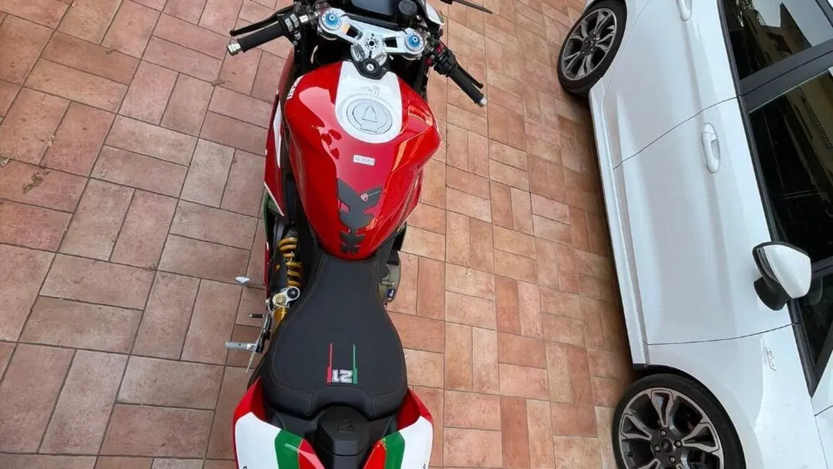Ducati Panigale V2 Bayliss 1st Championship 20th Anniversary (2021 - 24)  (5)