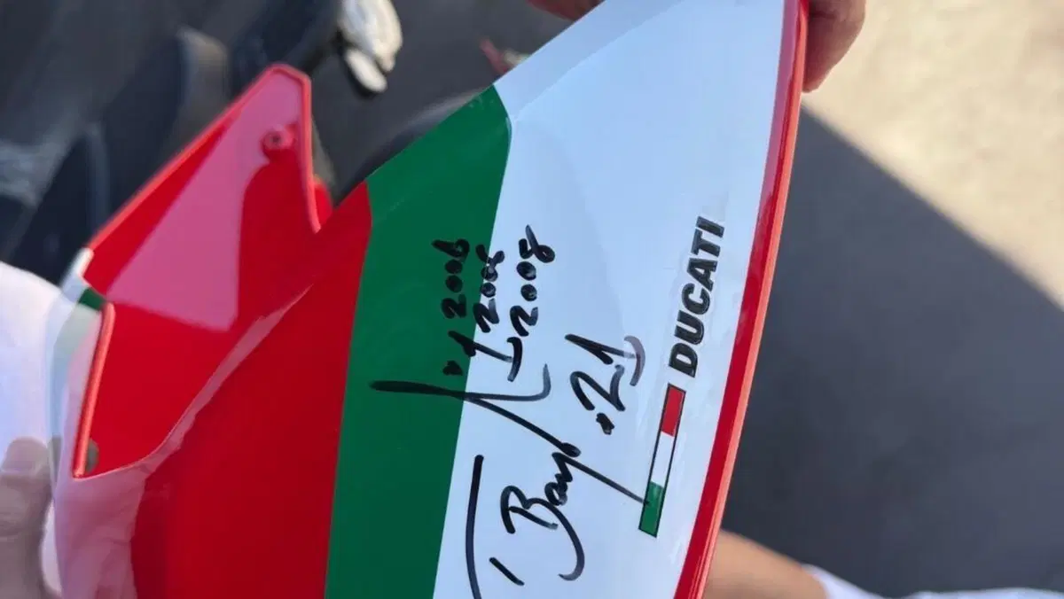Ducati Panigale V2 Bayliss 1st Championship 20th Anniversary (2021 - 24)  (7)