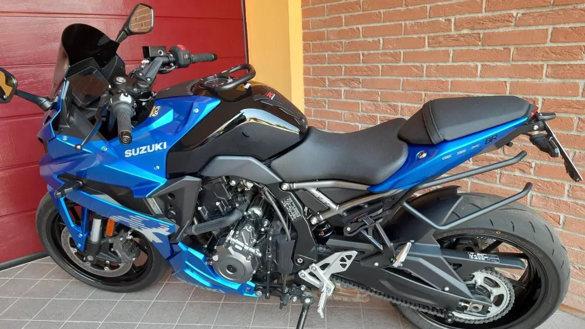 Suzuki GSX-8R (2024 - 26)  (6)