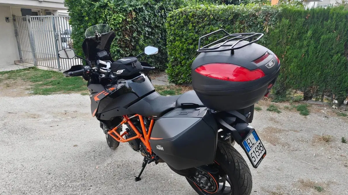 KTM 1290 Super Duke GT ABS (2016 - 18)  (5)