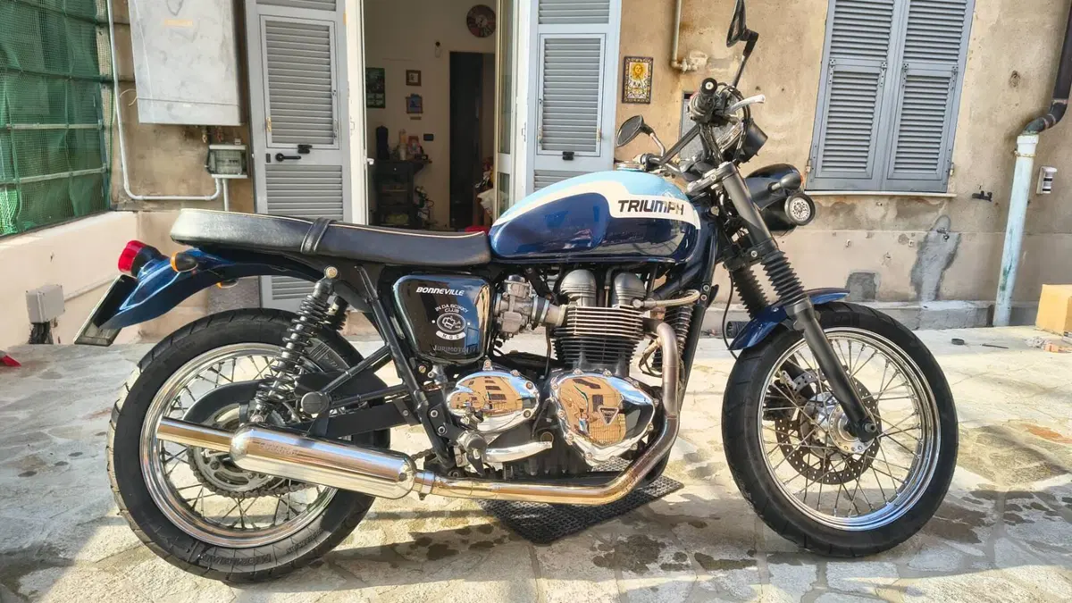 Triumph Bonneville T100 (2008 - 16) 