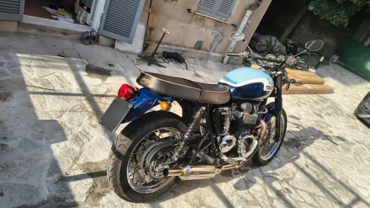 Triumph Bonneville T100 (2008 - 16)  (11)