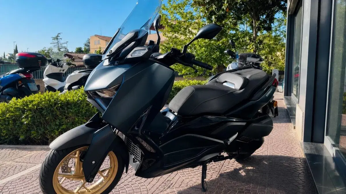 Yamaha X-Max 300 Tech Max (2021 - 24) 