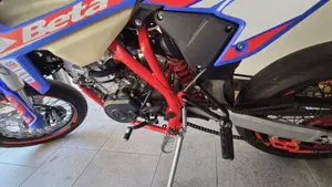 Betamotor RR 125 4T Motard R (2023 - 24)  (2)