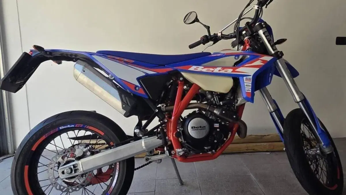 Betamotor RR 125 4T Motard R (2023 - 24)  (12)