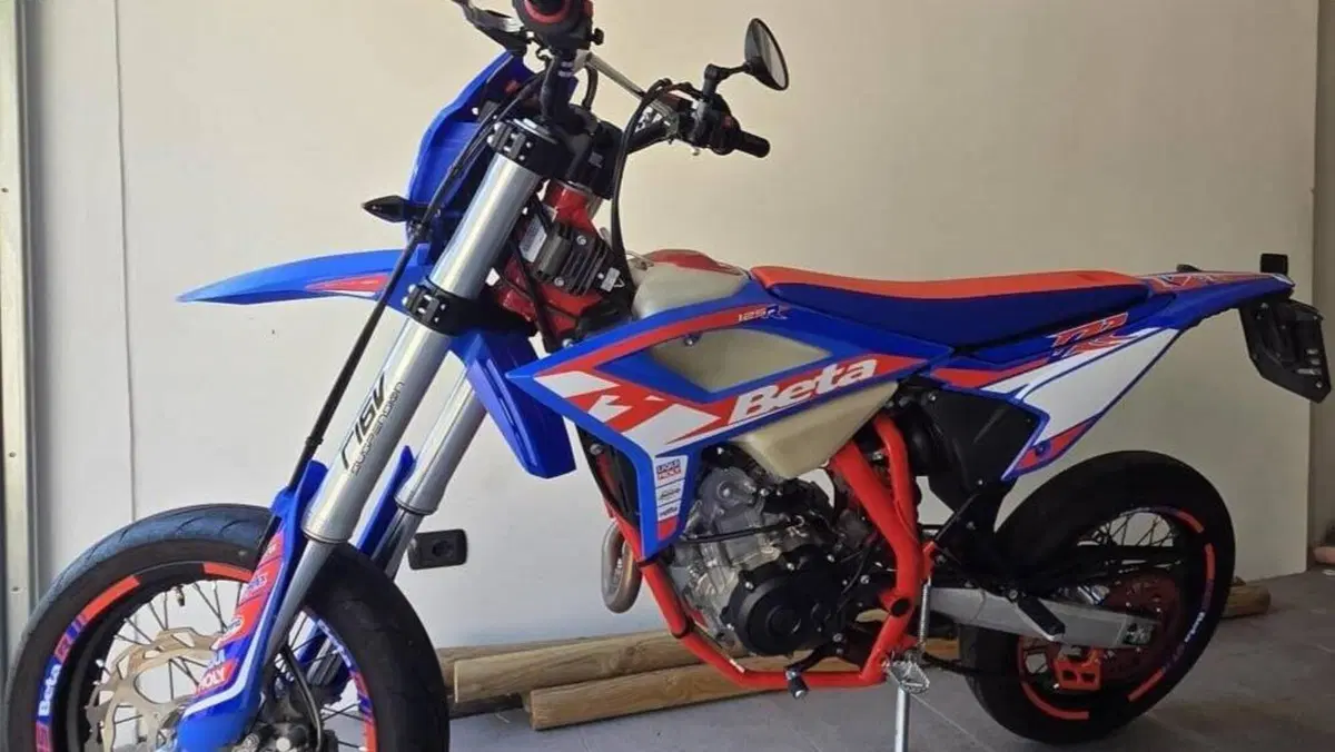 Betamotor RR 125 4T Motard R (2023 - 24)  (13)