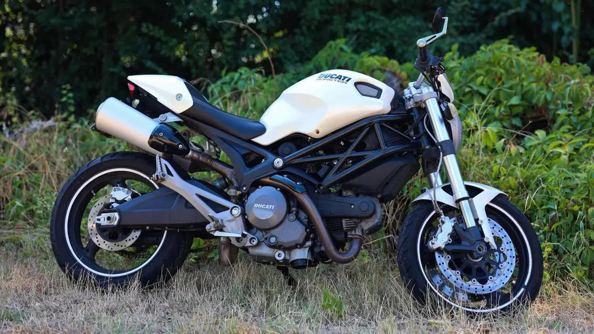 Ducati Monster 696 Plus (2007 - 14)  (6)