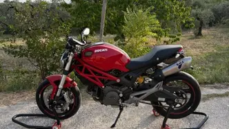 Ducati Monster 696 ABS (2009 - 14) usata
