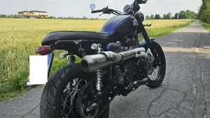 Triumph Scrambler (2006 - 17)  (2)