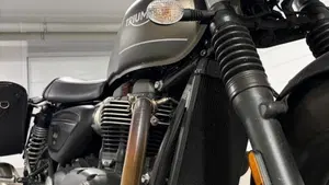 Triumph Street Twin 900 (2021 - 22) 