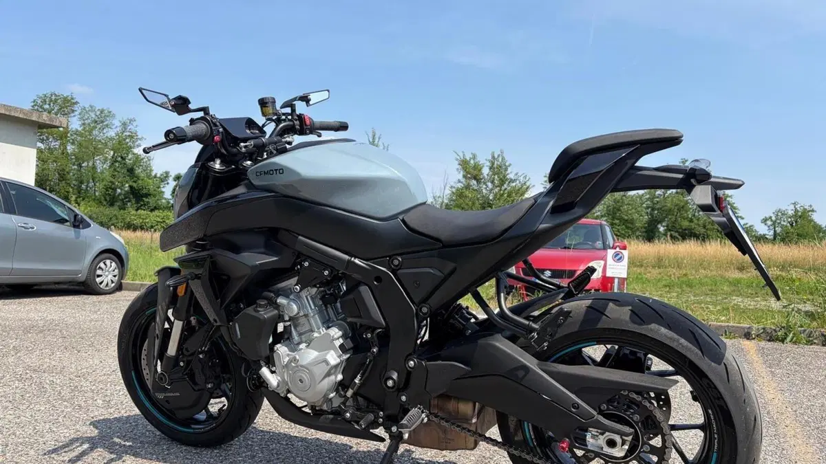 CFMOTO 675NK (2025 - 26)  (5)