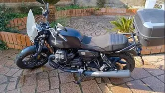 Moto Guzzi V7 Stone (2025 - 26) usata