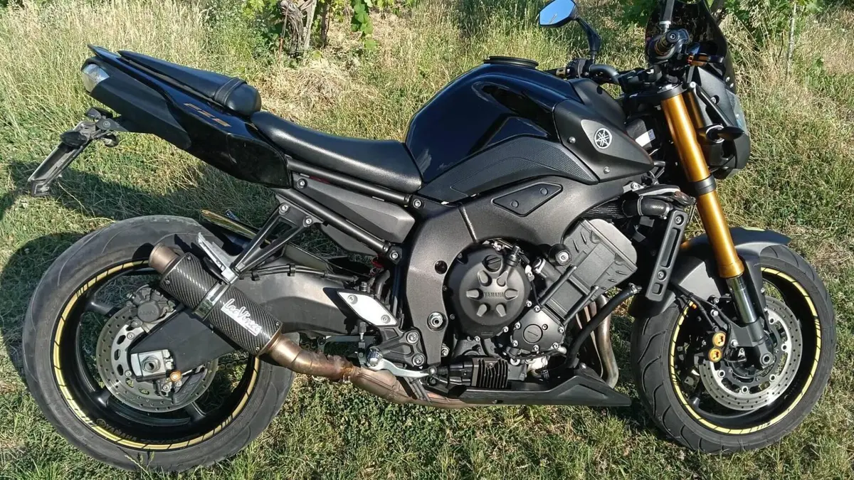 Yamaha FZ8 (2010 - 12)  (5)