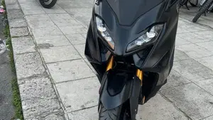 Yamaha T-Max 560 Tech Max (2022 - 24)  (3)