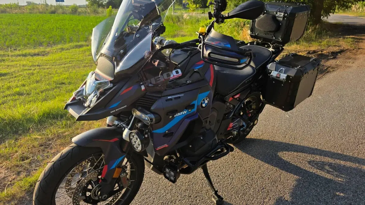 Bmw R 1300 GS Adventure Triple Black (2025 - 26)  (3)