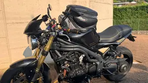 Triumph Speed Triple 1050 (2005 - 11) 