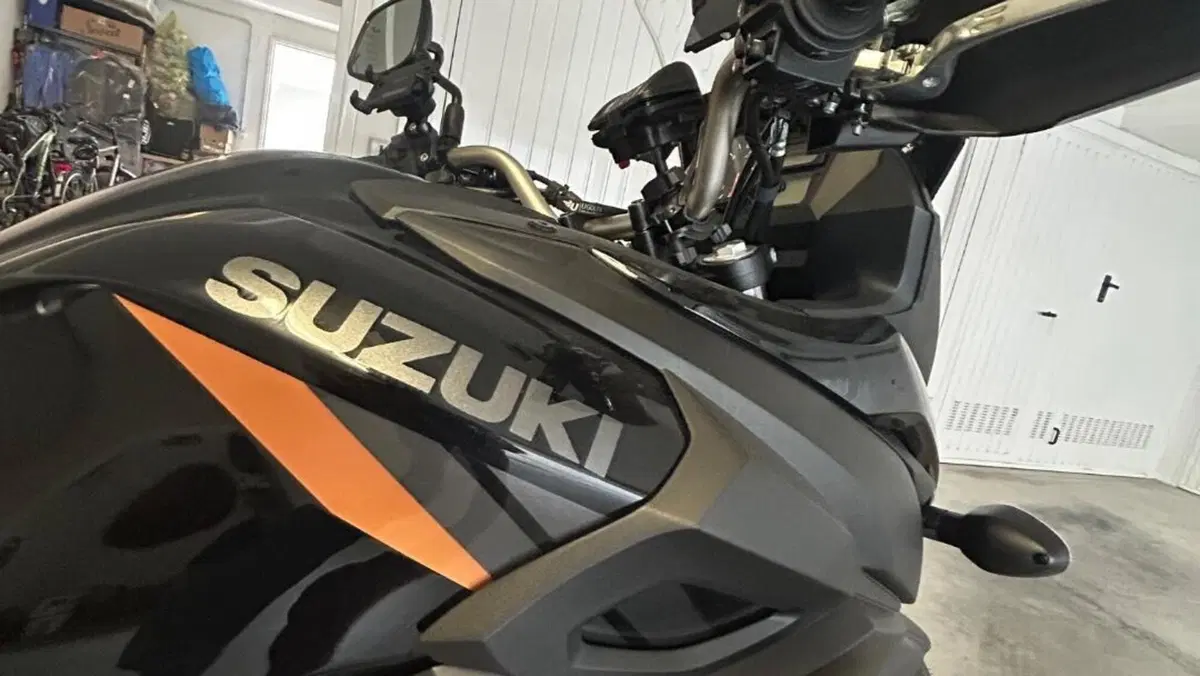 Suzuki V-Strom 650XT Explorer (2022 - 25)  (8)