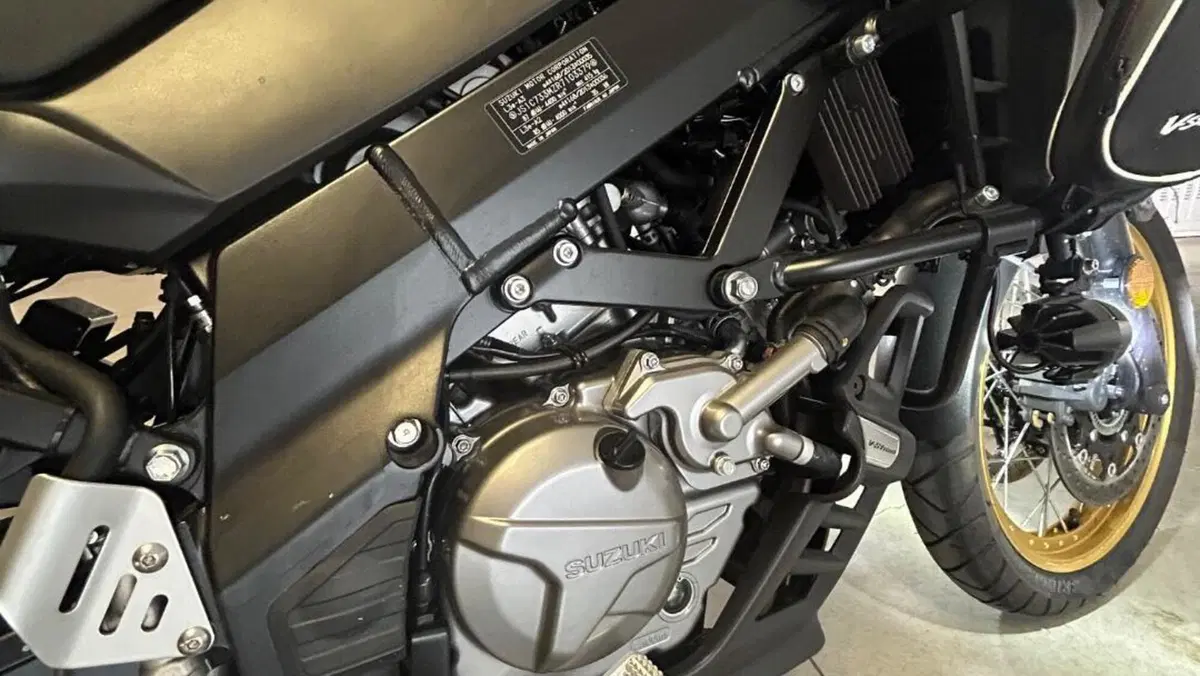 Suzuki V-Strom 650XT Explorer (2022 - 25)  (11)