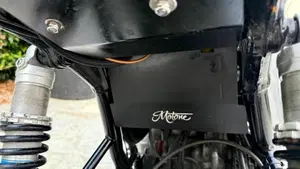 Triumph Thruxton 900 (2004 - 15)  (2)