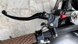 Triumph Thruxton 900 (2004 - 15)  (11)
