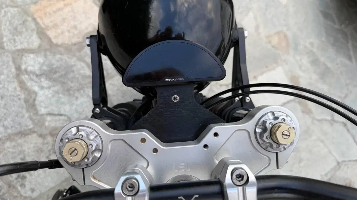 Triumph Thruxton 900 (2004 - 15)  (14)