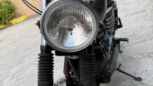 Triumph Thruxton 900 (2004 - 15)  (16)