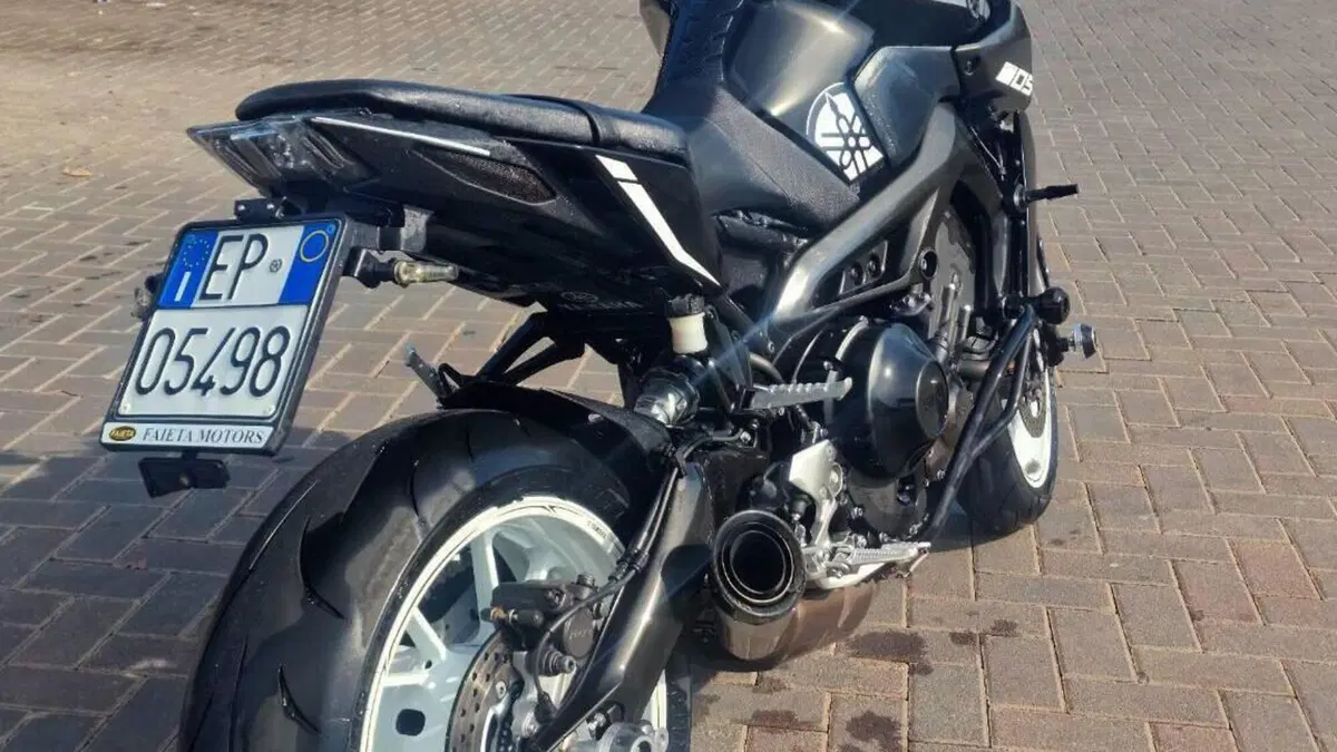 Yamaha MT-09 (2017 - 20)  (3)
