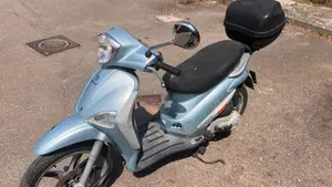 Piaggio Liberty 50 4T (2004 - 16)  (2)