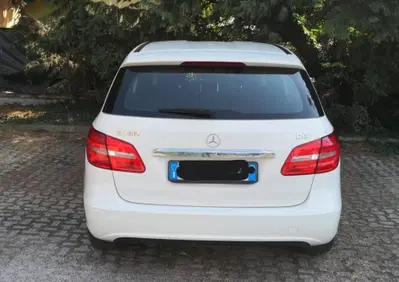Mercedes-Benz Classe B 180 BlueEFFICIENCY Executive (5)