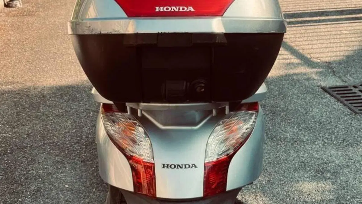 Honda S-Wing 150  (2)