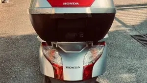 Honda S-Wing 150  (2)