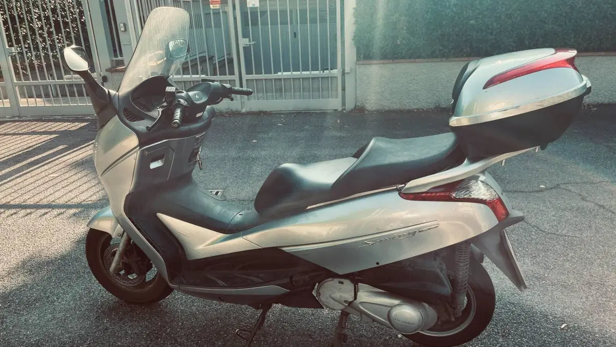 Honda S-Wing 150  (4)