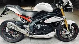 Triumph Speed Triple 1050 R ABS (2011 - 15)