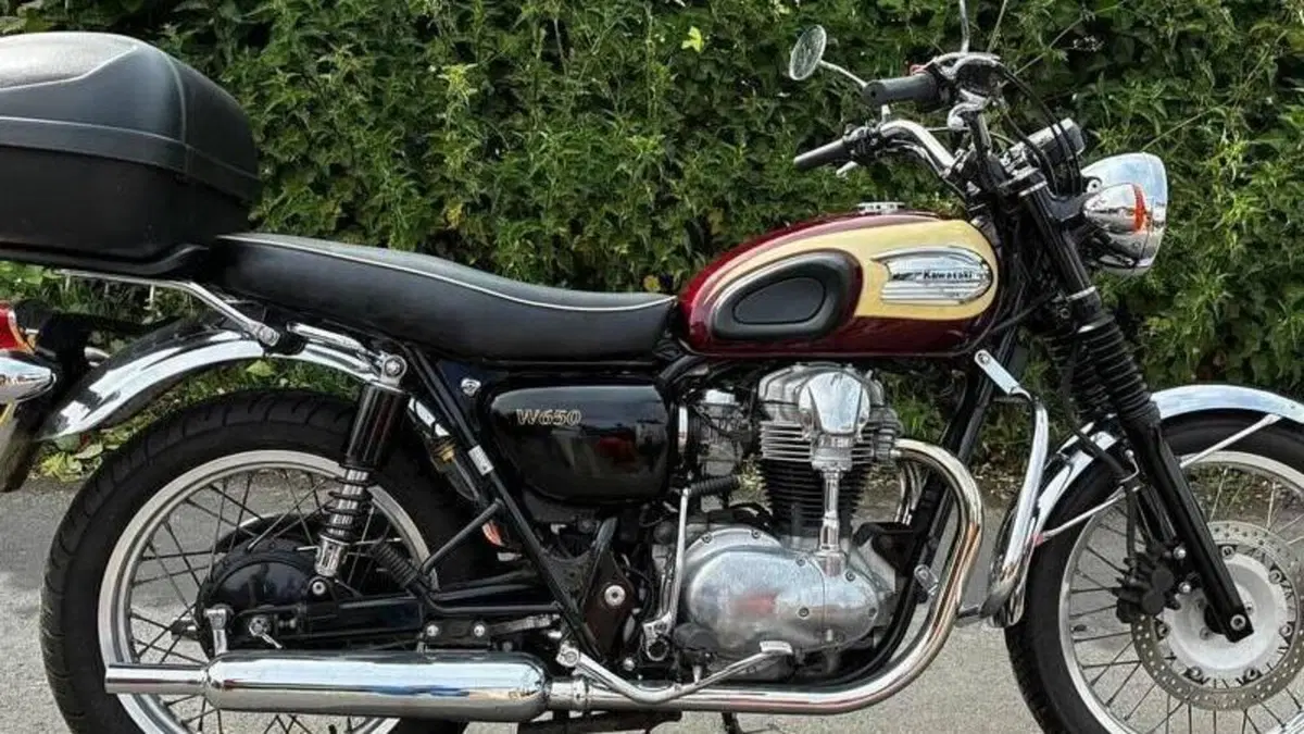 Kawasaki W 650 (1999 - 00) 