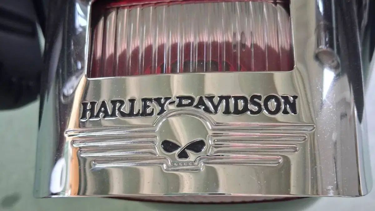 Harley-Davidson 1584 Super Glide Custom (2008 - 13) - FXDC  (9)