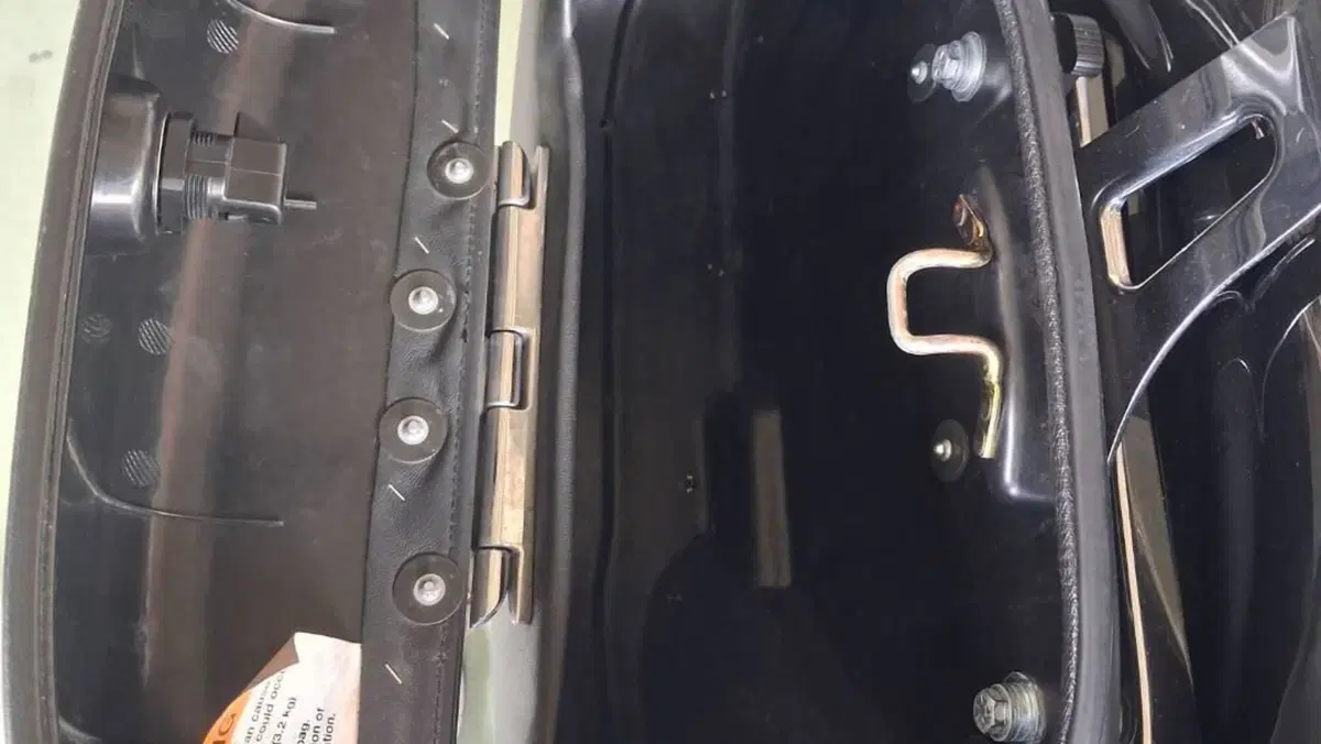 Harley-Davidson 1584 Super Glide Custom (2008 - 13) - FXDC  (10)