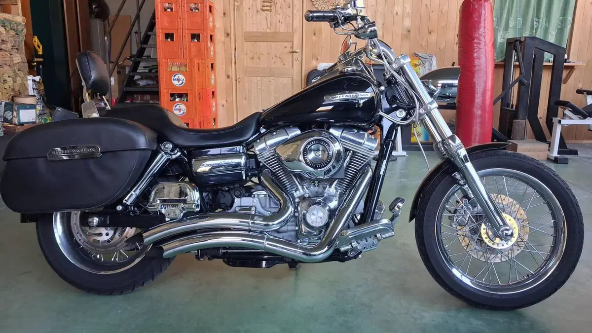 Harley-Davidson 1584 Super Glide Custom (2008 - 13) - FXDC  (19)
