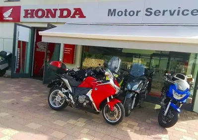 Honda VFR 1200 F DCT ABS (2010 - 16) - Annuncio 10071107