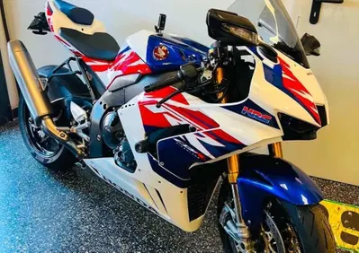 Honda CBR 1000 RR-R Fireblade SP 30th Anniversary (2022 - 23) - Annuncio 10071106