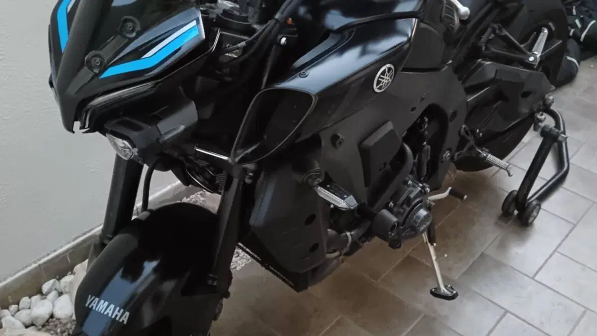 Yamaha MT-10 (2022 - 26)  (2)