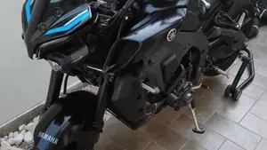 Yamaha MT-10 (2022 - 26)  (2)