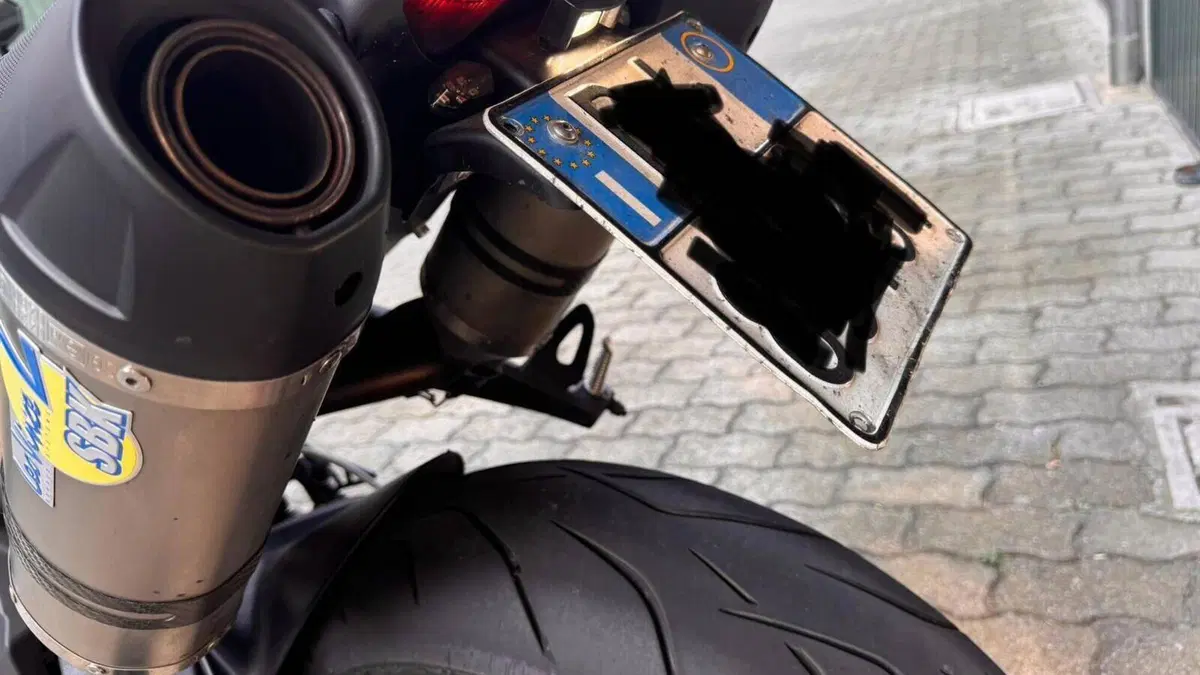Triumph Street Triple (2007 - 12)  (5)
