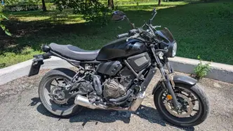 Yamaha XSR 700 (2021) usata