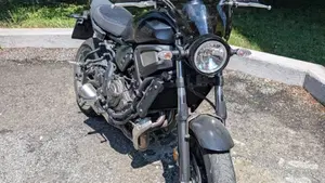 Yamaha XSR 700 (2021)  (2)